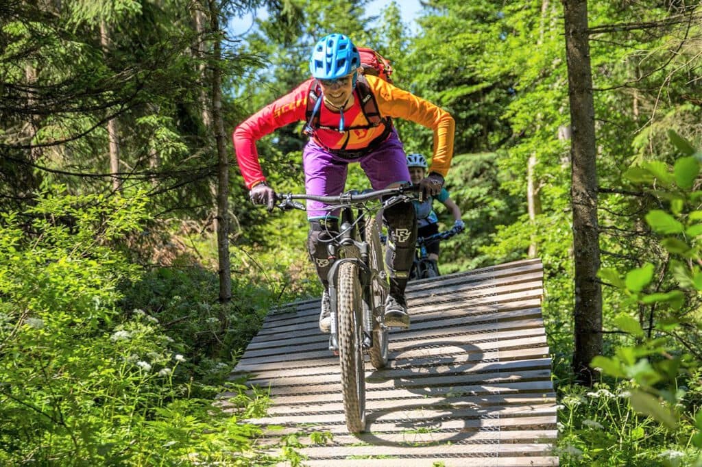 Sportpsychologin Mila Hanke beim Mountainbiken