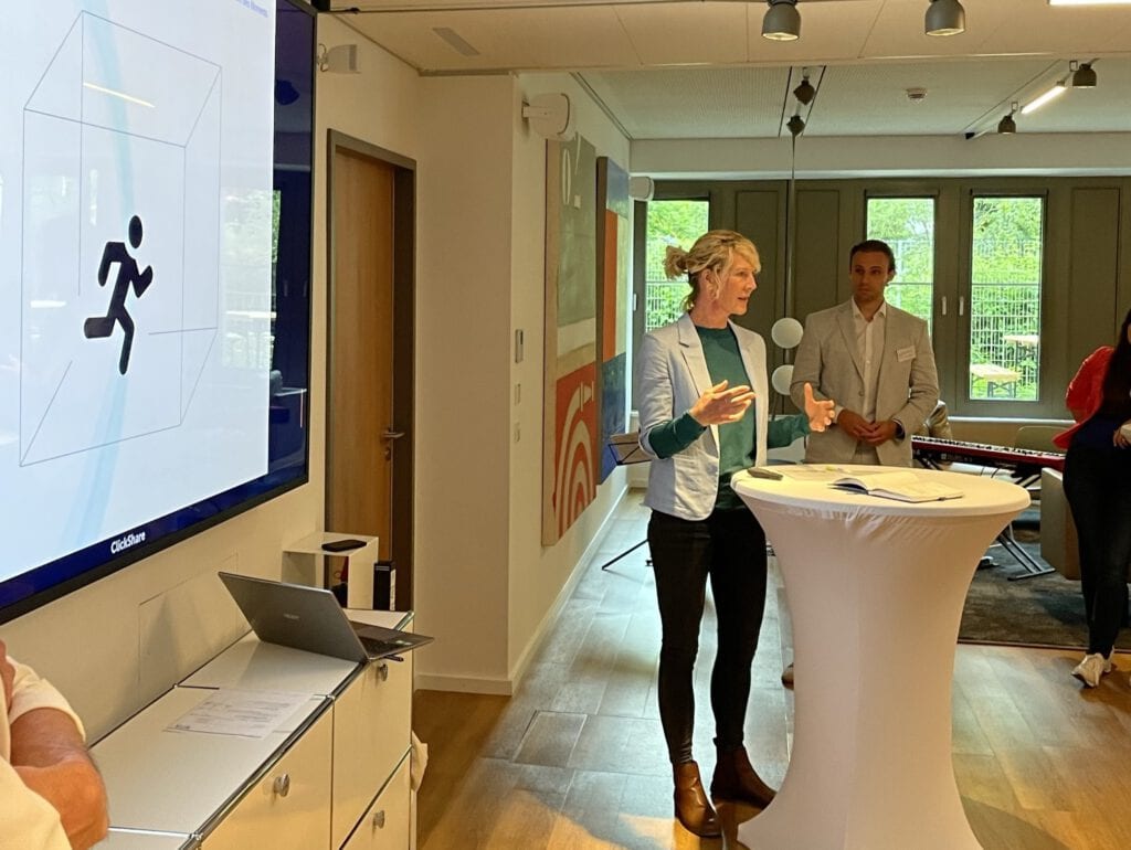Mentale Stärke im Sport - und im Job. Mila Hanke hält einen Vortrag in der Anwaltskanzlei GvW München